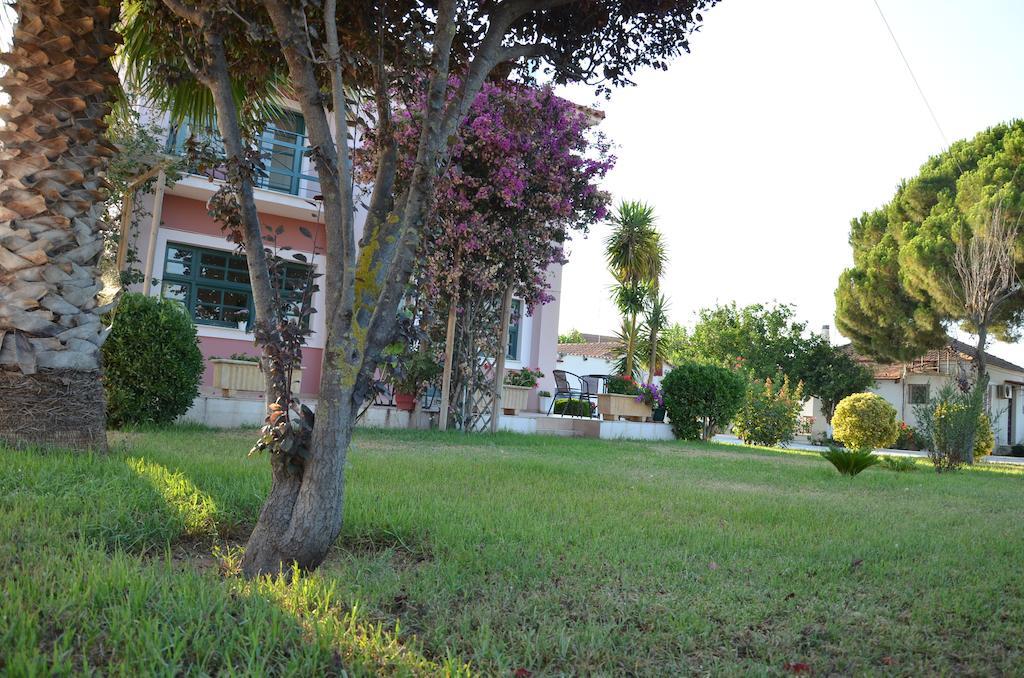 Rena'S House Hotel Kalogria  Exterior photo