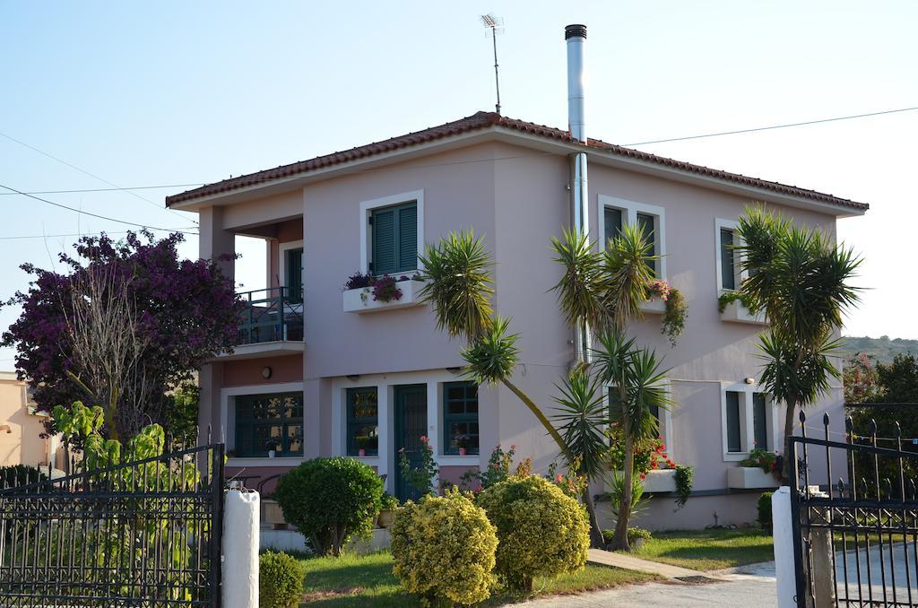 Rena'S House Hotel Kalogria  Exterior photo